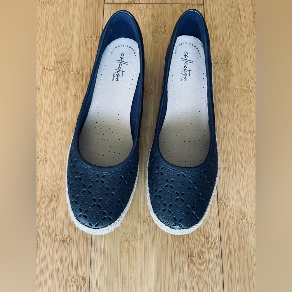 Clarks Danelly Art Navy Ballet Flats - 8.5W